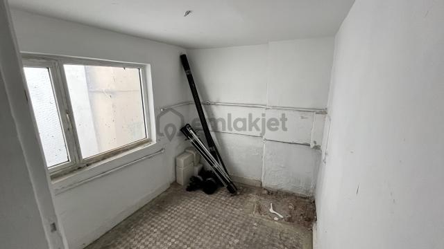 Nişanca Türkeli Caddesine 50m Ticariye Uygun Müstakil Komplebina 2
