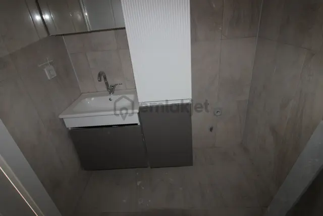 Mezitli Çeşmelide 1+1 Kiralık Daire 3