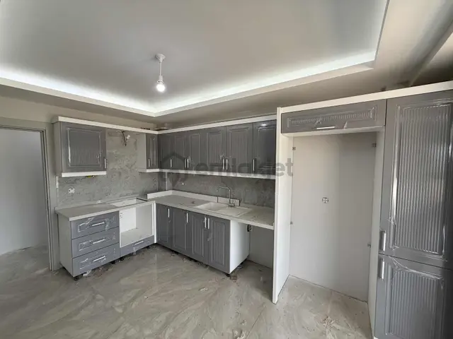Yedieylül Mah. 3+1 140m² Arakat Butik Site İçi Lüx Nezih Konum 3