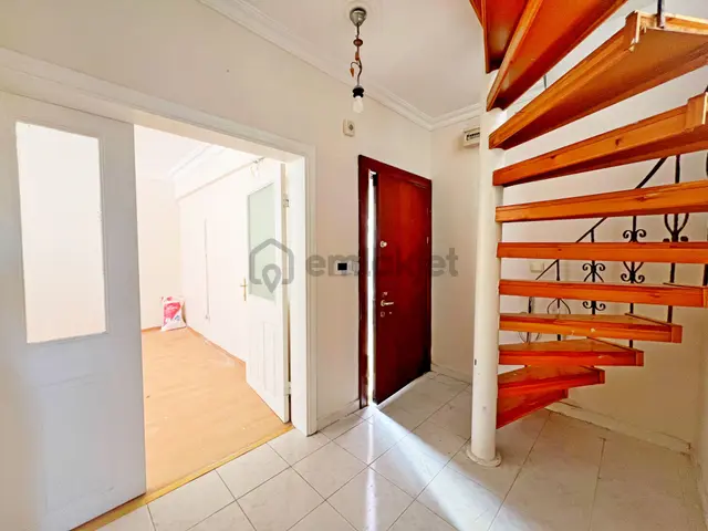 Ümraniye Emek Sitesi'nde Geniş Ailelere Özel | Ferah, Aydınlık Ve Prestijli 5+1 Kiralık Daire 4