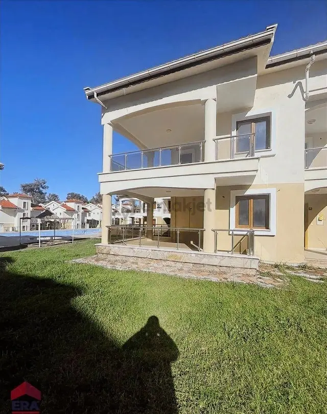 Didim Akbük Te Satılık 3+1 Triplex Uygun Vila 2
