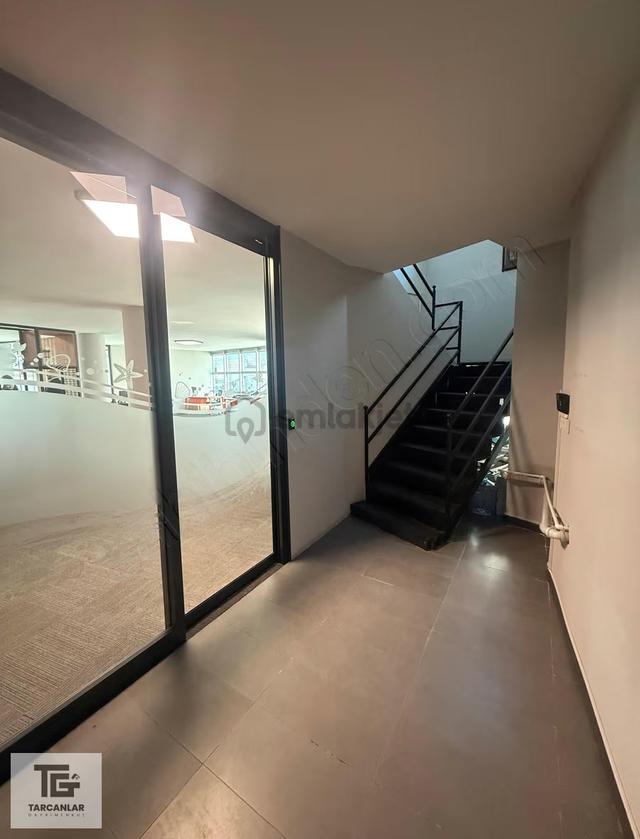 Tarcanlardan M.alipaşa Merkezinde 400m² Kiralık İşyeri/ofis 4