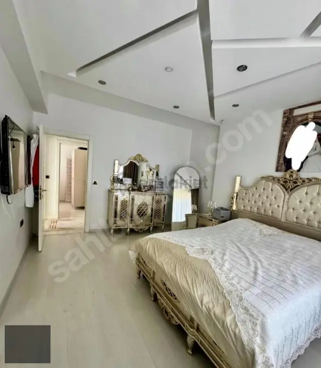 75 Cadde Üzeri Satılık 4+1 Masraflı Daire 3
