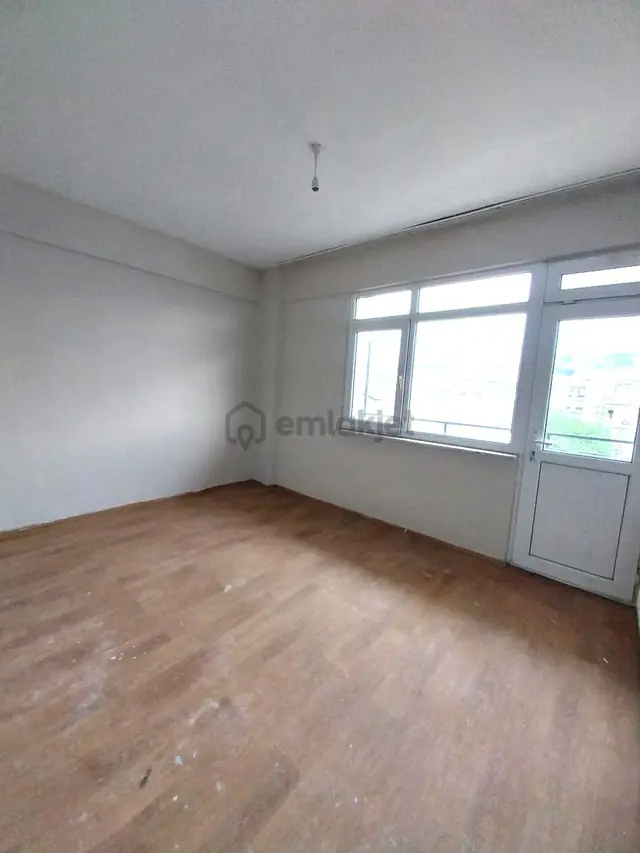 Kocaeli Gölcük Kavaklı Mahallesi Kiralık 2+1 Daire 5