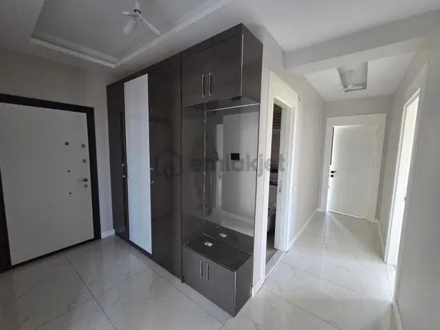 Karınca'dan 75.yılda Ebeveyn Banyolu Havuzlu 2+1 Kiralık 4