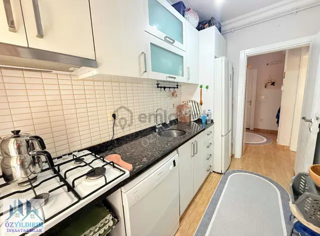 Sancaktepe'de Satılık 2+1 Asansörlü Ve İskanlı Daire 3