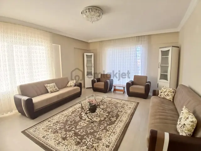 Akçay Emlak'tan Akşehir Yarenler Mahallesinde Asansörlü Eşyalı Kiralık 3+1 Daire 4