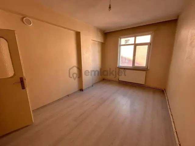 Kirişçi Mah. Çarşı İçi 3+1 İçi Yapılı Satılık Daire 4