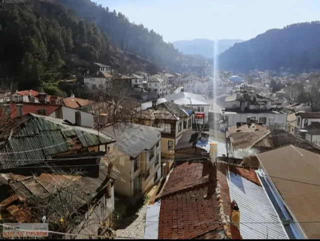 2 Tapulu. Çok Uygun Satılık Bitişik Bina 455 M2 Arsa İçinde 4
