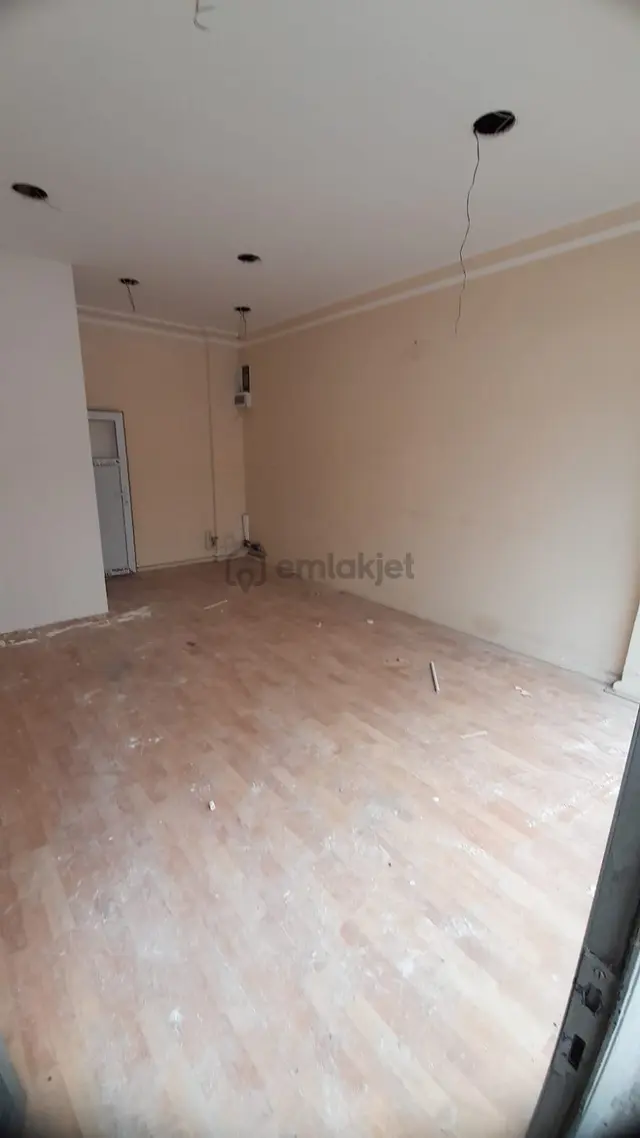 Erdem Emlak Ofisinden 22 M2 Dükkan Çiftlik Karadeniz Mah 5