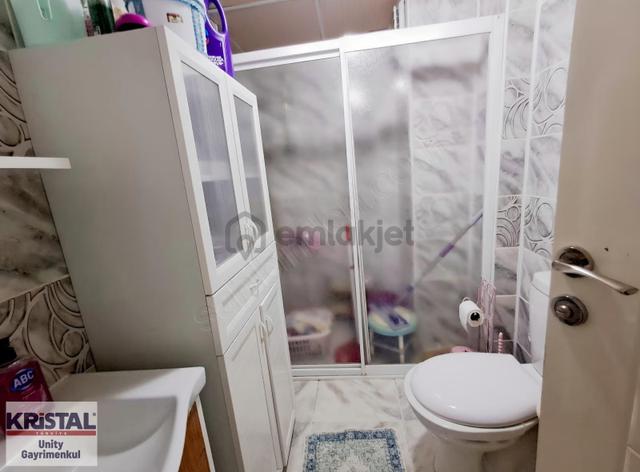 Çamlıca Mahallesinde Asansörlü Kapalı Garajlı Satılık 3+1 4