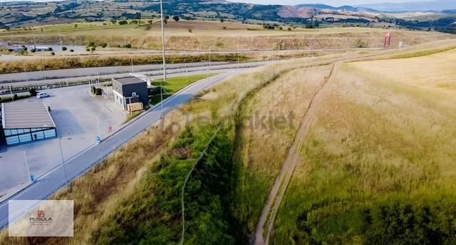 İzmir Yolu Üzeri Benzinlik Arkası 10500 M2 Kare Arazi 4