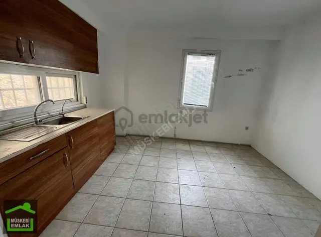 Bodrum Konacık Anayol Üzeri 3+1 Kiralık Üst Kat Ofis&işyeri 3