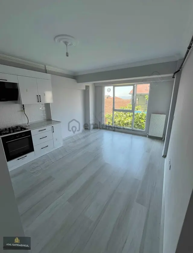 Asal Gayrimenkulden Çiftlik Caddesinde 2+1 Kiralık Daire Asal Gayrimenkulden Çiftlik Caddesinde 2+1 Kiralık Daire
