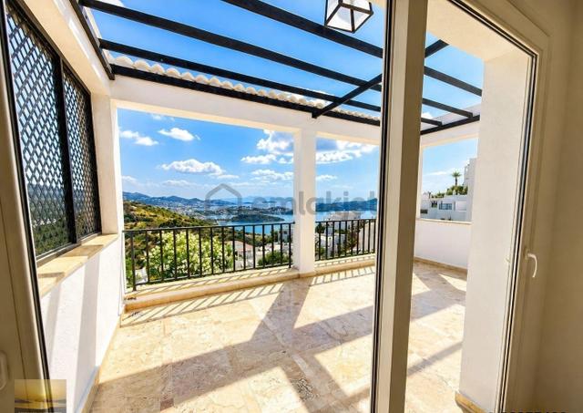 Bodrum Yalıkavak'ta Deniz Manzaralı Bahçeli Satılık Villa Bakım 2