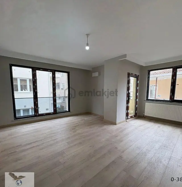 Müslüm Emlaktan Avcılar Reşitpaşa Caddesine Yakın 3+2 Sıfır 1