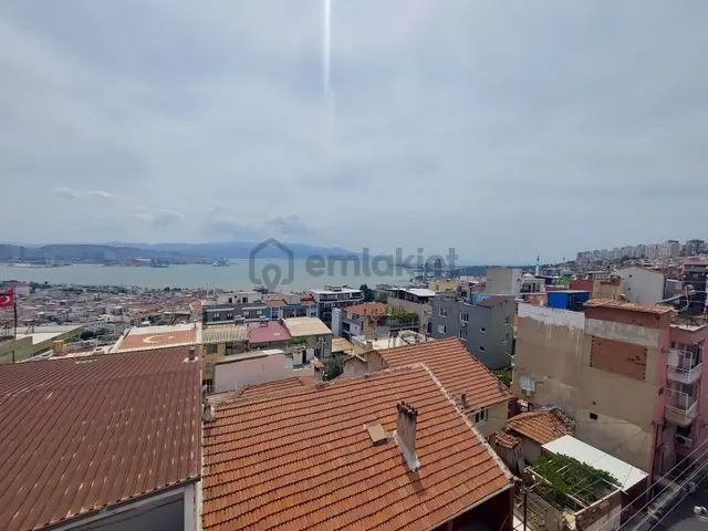Bayraklı Alpaslan Da Kat Ve Daire Seçenekli Satılık Daireler !!! 3