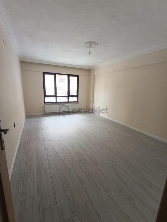 Sahibinden Kök Tapu 4 Oda + 1 Çamaşır Odası Şehir Merkezinde 2