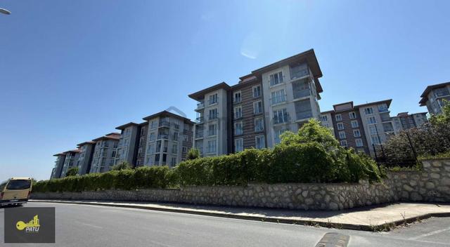 Patu Emlak'tan Erguvankent Sitesinde Kiralık 3+1 Ara Kat Daire 5