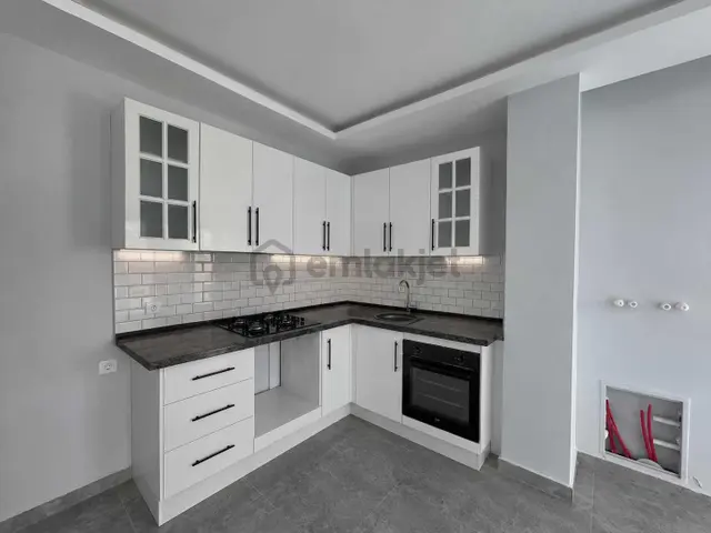 Altınkum Emlak'tan Havuzlu Site İçinde 1+1 Satılık Daire 2