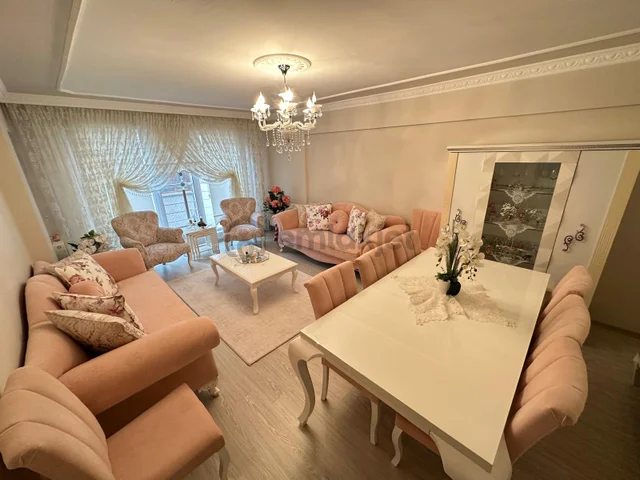 Etlik Merkezinde 3+1 U.lüks Arakat 140m2 Krediye Uygun Asansörlü Etlik Merkezinde 3+1 U.lüks Arakat 140m2 Krediye Uygun Asansörlü