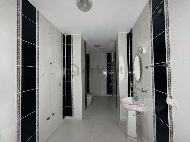 Acar Emlaktan Öğretmenler Sitesi Satılık 3+1 175 M2 Arakat Daire 4