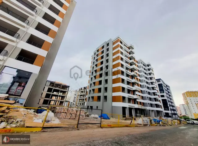 Acill Sıfır 150 M2 Giyinme Odalı Daire(altında Daire Mevcut) 4