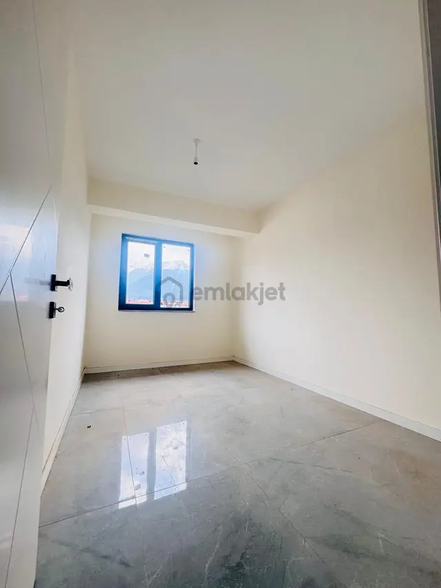 Sıfır Daire/4+1 Çift Banyolu Teraslı Yerden Isıtma 4