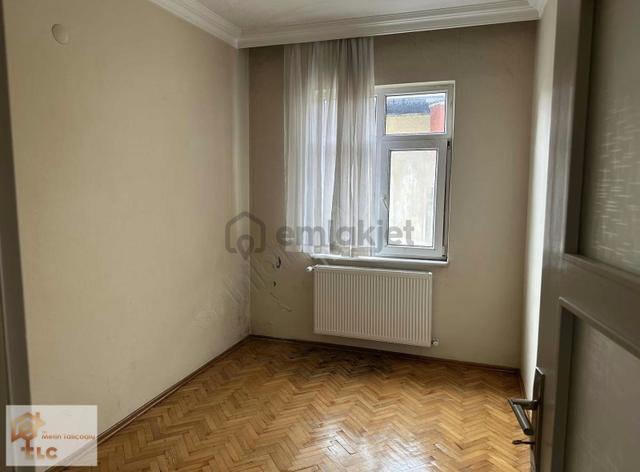 Şehir Merkezinde Satılık Masrafsız 3+1 Daire 2