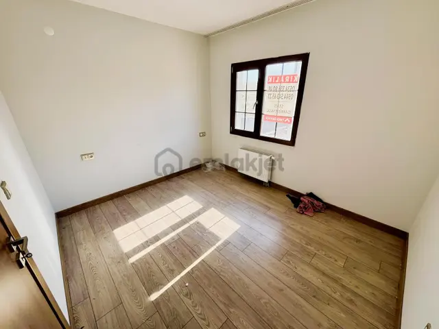 Meram Hatıpta Sıfır Ayarında Siteiçi Kiralık 2+1 Daire 3