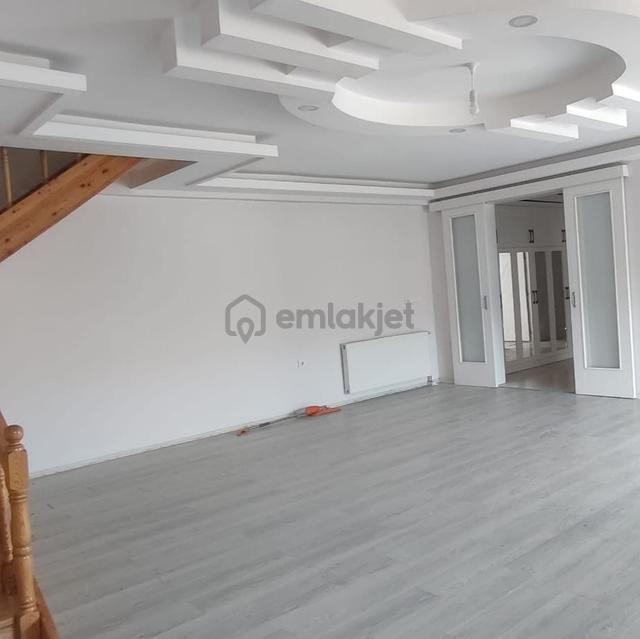 Kar Emlaktan Zafer Mah. 320m2 5+1 Satılık Dubleks Daire 5