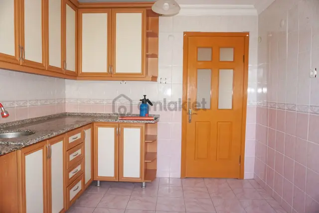 Güzeltepede Kiralık 3+1 Balkonlu Çiğli Serkan Emlak Dan 2