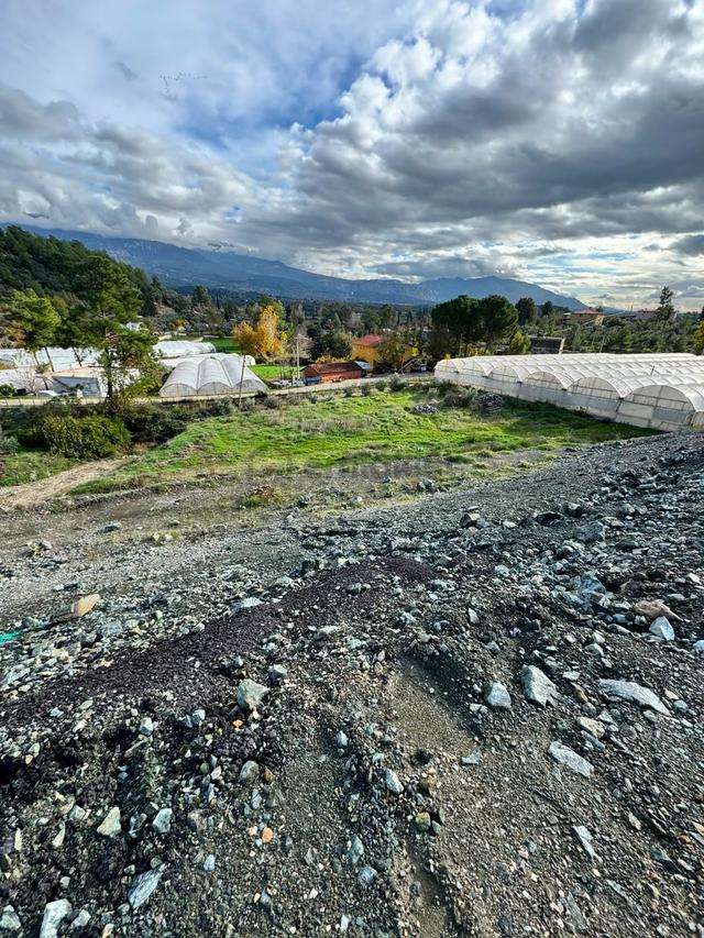 Stop’tan Çaltıözünde Yol Kenarı 762m² İmarlı Elektrik Su Yol 5
