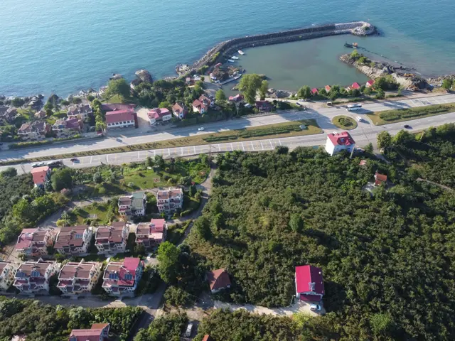 İnanç Emlaktan Keşap Tepeköyde Deniz Manzaralı Düz Satılık Arsa 3
