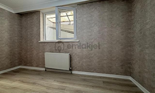 Bulvar'dan Karakaya'da Caddeye Yakın Geniş Masrafsız 3+1 Daire!! 5