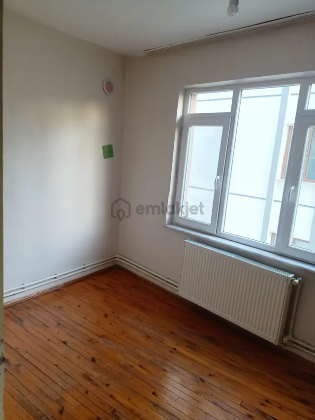 İsa Kavak Gayrimenkul’den 3+1 Kiralık Daire – Selçuklu Aydınlıkevler 3