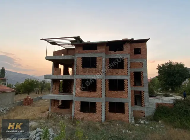 Isparta Sav'da Satılık Bina Ve Arsası (805m², 4 Kat İmar) 2