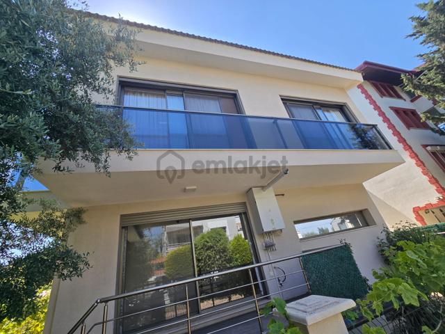 Güzelbahçe Maltepe'de Eşyalı Kiralık 2+1 Dubleks Daire 5