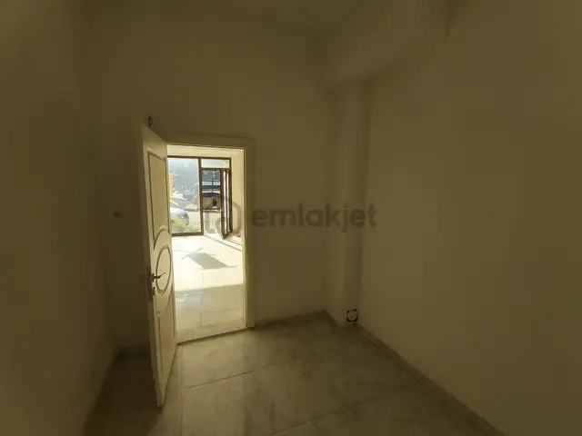 Bengisu Mah. Havuzlu Park Ve Okul Karşısı Satılık Dükkan 4