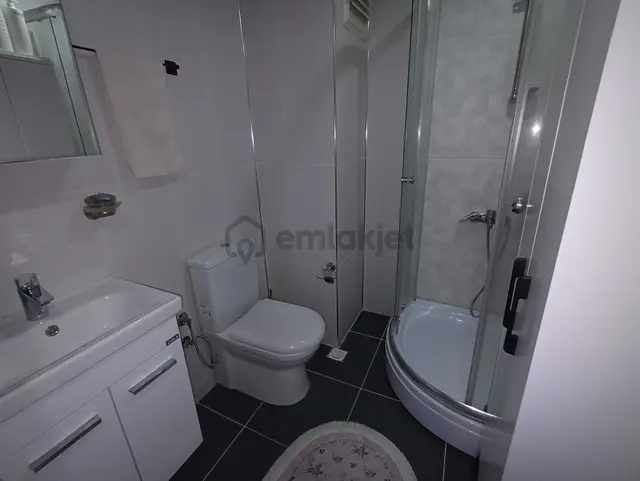 Cihangirde Osmanpaşa Cad. Üzerinde Yeni Binada 85 M2 2+1 İskanlı 2