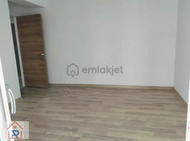 Havuzlu İki Cepheli 3+1 Köşe Tip Arakat 196m² Daire 2