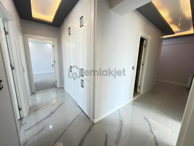 Esenler Westpark Sitesi Geniş Cam Balkon 130m2 Kiralık Daire 2