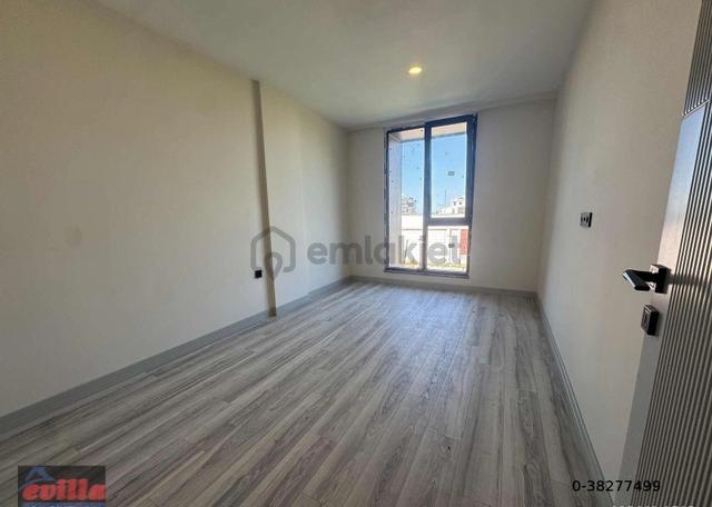 Çakırlarda Krediye Uygun Havuzlu Sitede 1+1 Lüks Satılık Daire 3