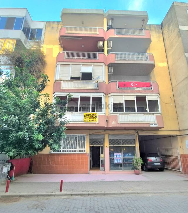 K.yaka Zübeyde Hnm Anıtı Yakını Otoparklı D. Gazlı 3+1 150 M2 K.yaka Zübeyde Hnm Anıtı Yakını Otoparklı D. Gazlı 3+1 150 M2