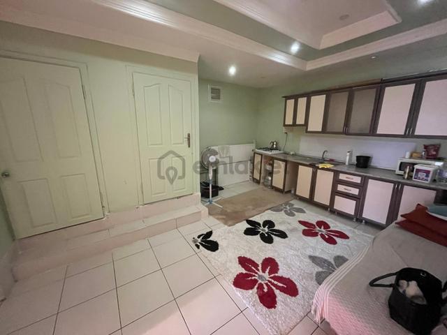 Çelik'ten Merkez'de Çarşı İçi 90m2 Full Yapılı Klimalı Kiralık Dukkan 5