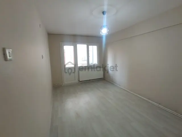 Karabağlar Yunus Emre Mh. Merkez Yakını 3+1 120 M2 Doğalğazlı Kiralık Daire 5
