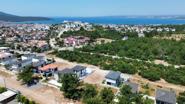 Deniz Manzaralı İmarlı Tam Müstakil Villa Arsası 5
