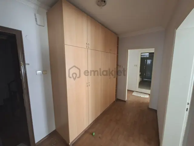Güneş'ten Şirinyer İzban 7dk 3+1 135m 3. Ve 4. Kat Balkon 3 Cephe 2