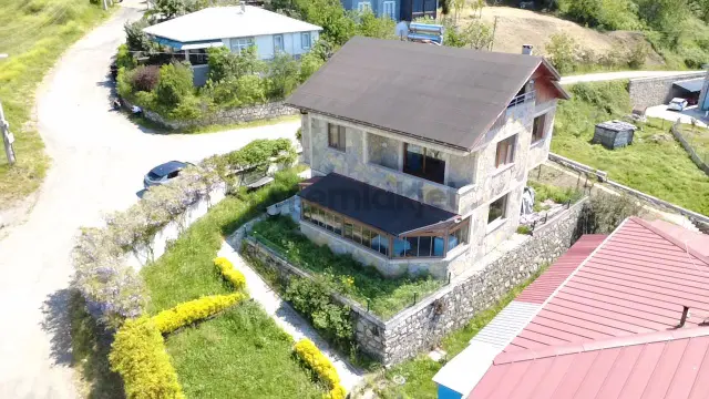 Her Odası Ve Balkonu Deniz Manzaralı | Yuvacık Barajı Yakınında Full Eşyalı Kiralık Müstakil Villa Her Odası Ve Balkonu Deniz Manzaralı | Yuvacık Barajı Yakınında Full Eşyalı Kiralık Müstakil Villa