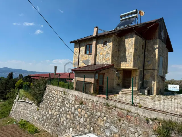 Her Odası Ve Balkonu Deniz Manzaralı | Yuvacık Barajı Yakınında Full Eşyalı Kiralık Müstakil Villa 3